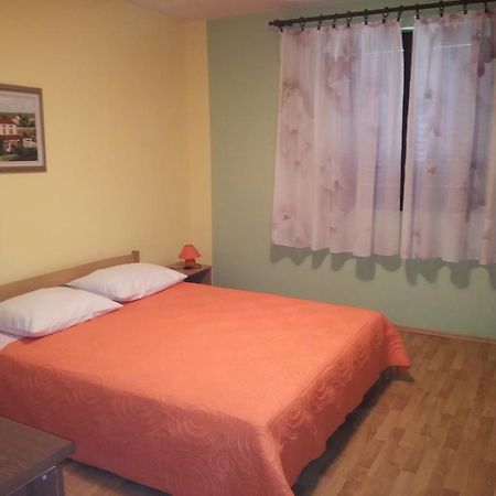 Apartment Nela Funtana Ngoại thất bức ảnh