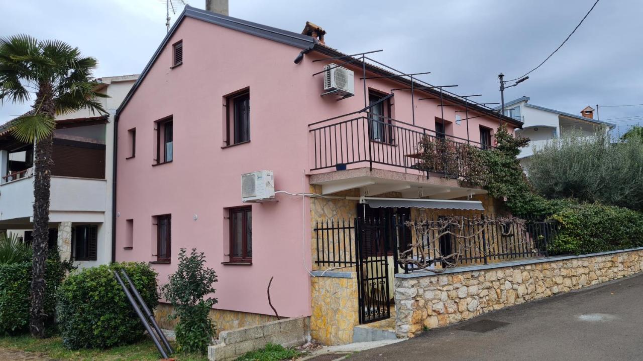 Apartment Nela Funtana Ngoại thất bức ảnh