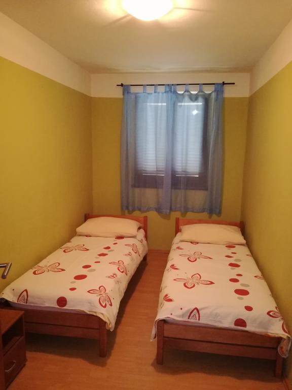 Apartment Nela Funtana Ngoại thất bức ảnh