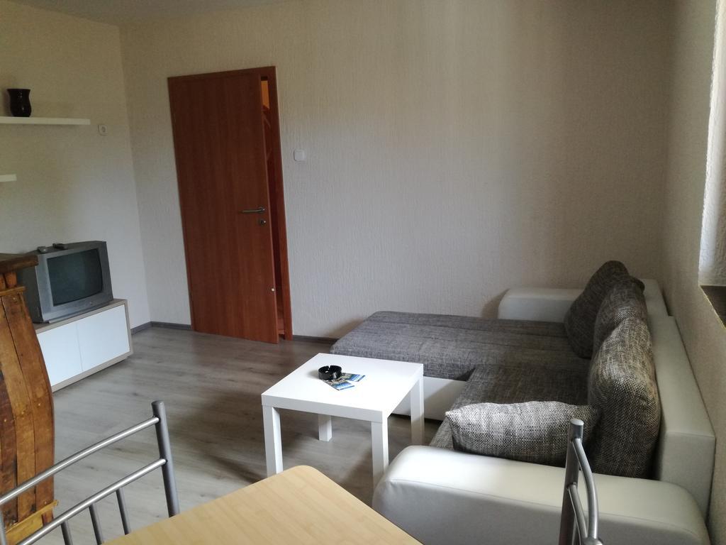 Apartment Nela Funtana Ngoại thất bức ảnh